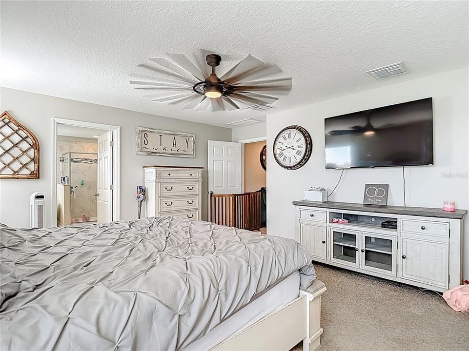 Active With Contract: $402,000 (4 beds, 3 baths, 2606 Square Feet)