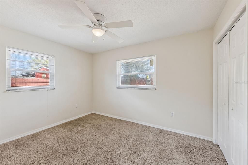 Activo con contrato: $349,900 (3 camas, 2 baños, 1459 Pies cuadrados)
