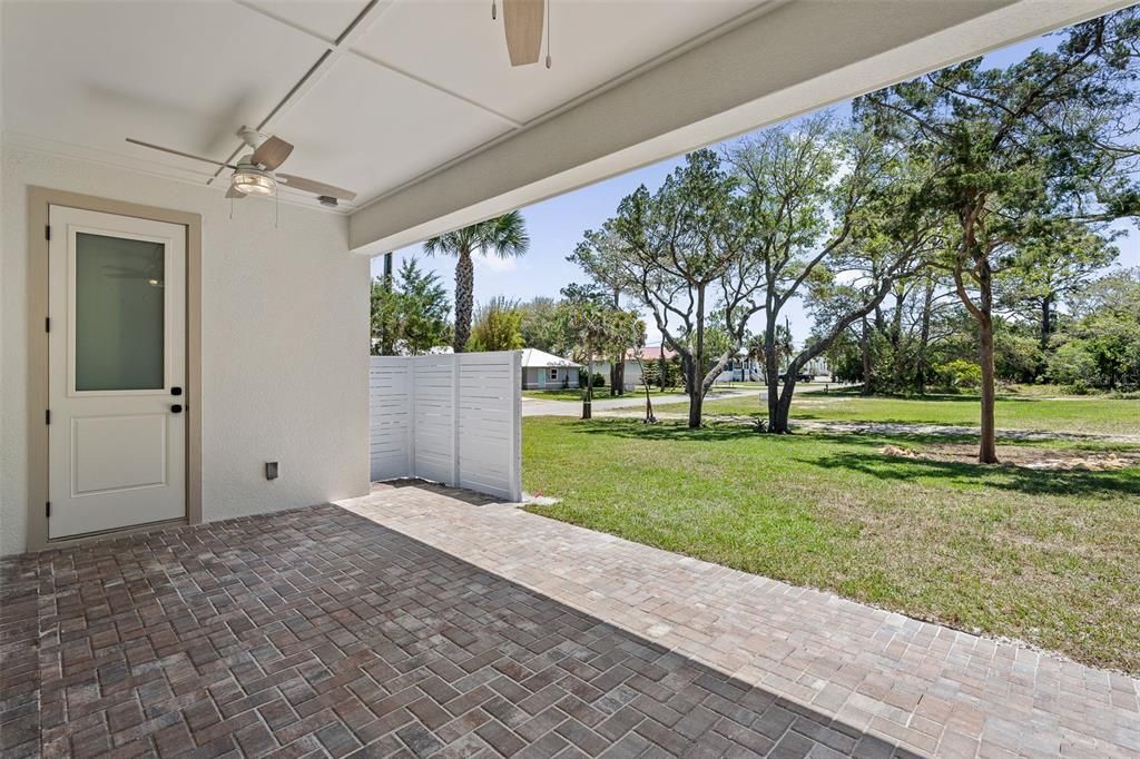 En Venta: $1,099,000 (3 camas, 3 baños, 2883 Pies cuadrados)
