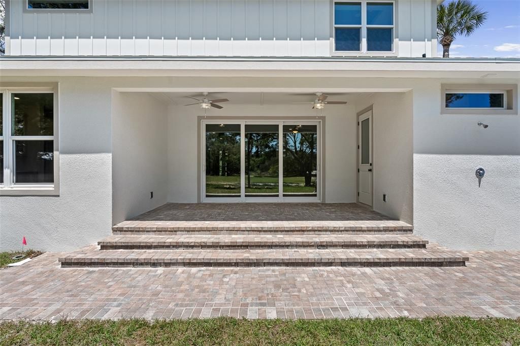 En Venta: $1,099,000 (3 camas, 3 baños, 2883 Pies cuadrados)