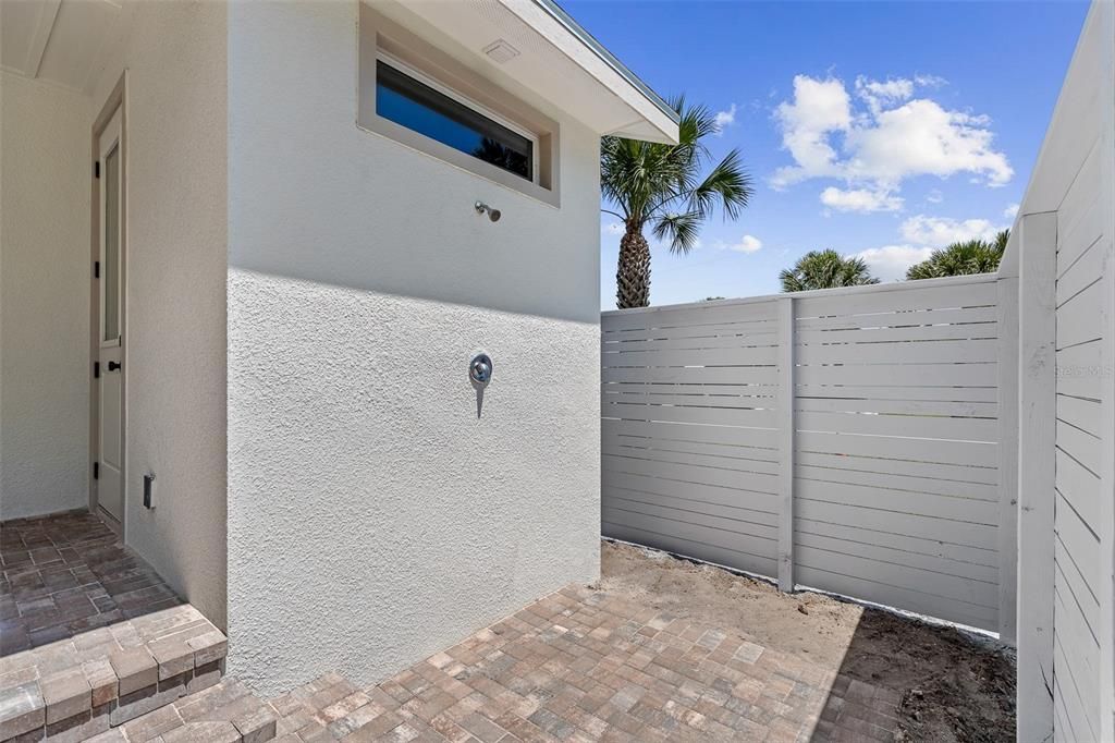 En Venta: $1,099,000 (3 camas, 3 baños, 2883 Pies cuadrados)