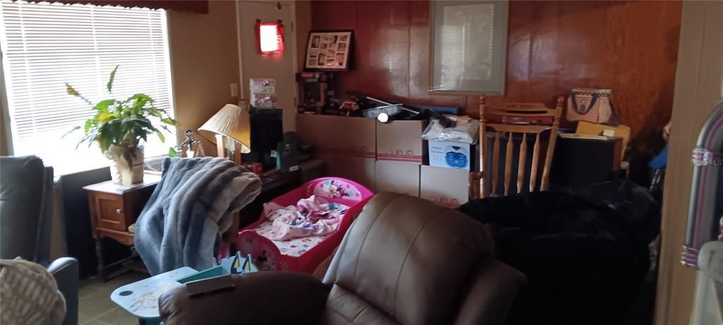 For Sale: $350,000 (4 beds, 2 baths, 1651 Square Feet)