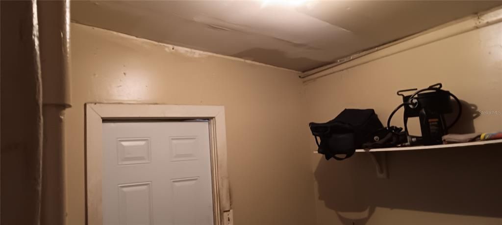 For Sale: $350,000 (4 beds, 2 baths, 1651 Square Feet)