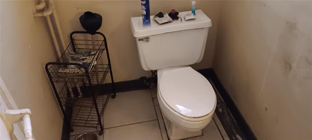 For Sale: $350,000 (4 beds, 2 baths, 1651 Square Feet)