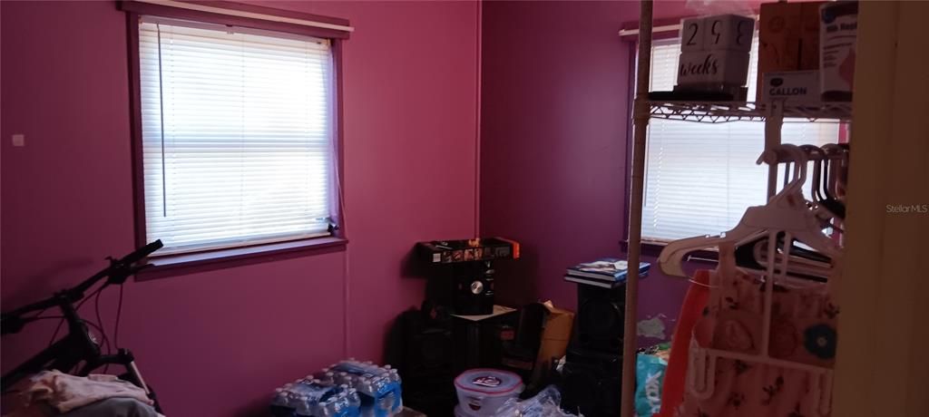For Sale: $350,000 (4 beds, 2 baths, 1651 Square Feet)