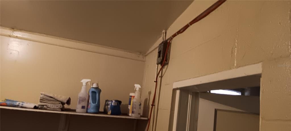 For Sale: $350,000 (4 beds, 2 baths, 1651 Square Feet)