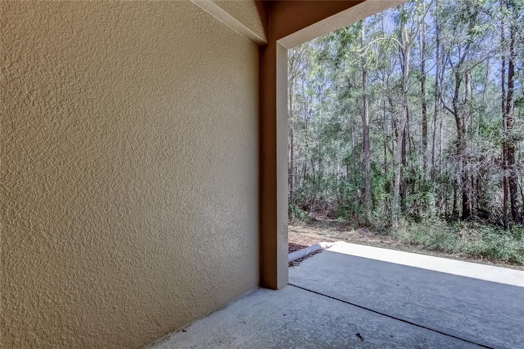 Activo con contrato: $369,900 (3 camas, 2 baños, 1933 Pies cuadrados)