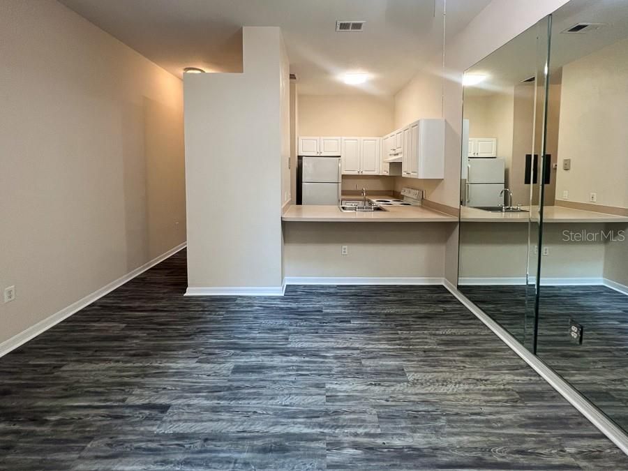 В аренду: $1,195 (2 спален, 2 ванн, 664 Квадратных фут)