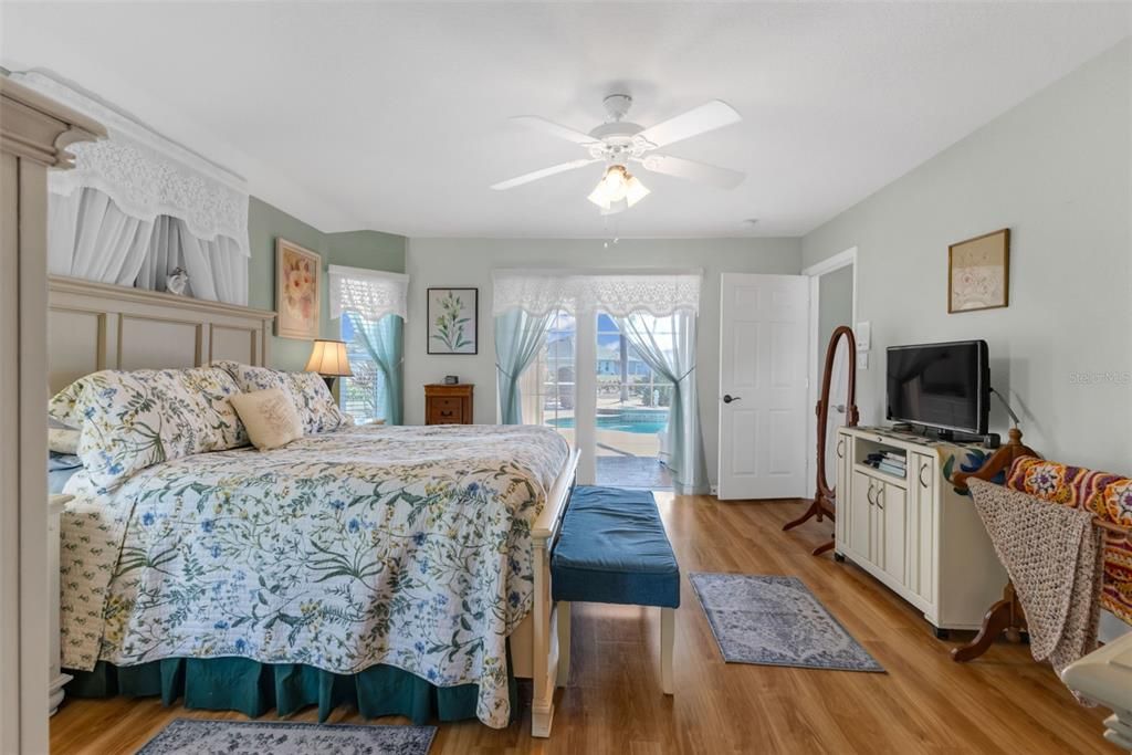 Active With Contract: $445,000 (3 beds, 2 baths, 2090 Square Feet)