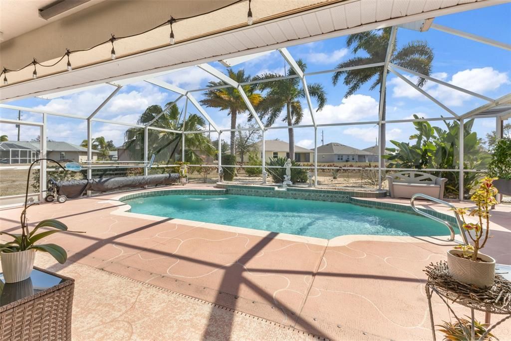 Active With Contract: $445,000 (3 beds, 2 baths, 2090 Square Feet)