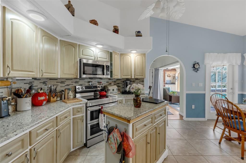 Active With Contract: $445,000 (3 beds, 2 baths, 2090 Square Feet)