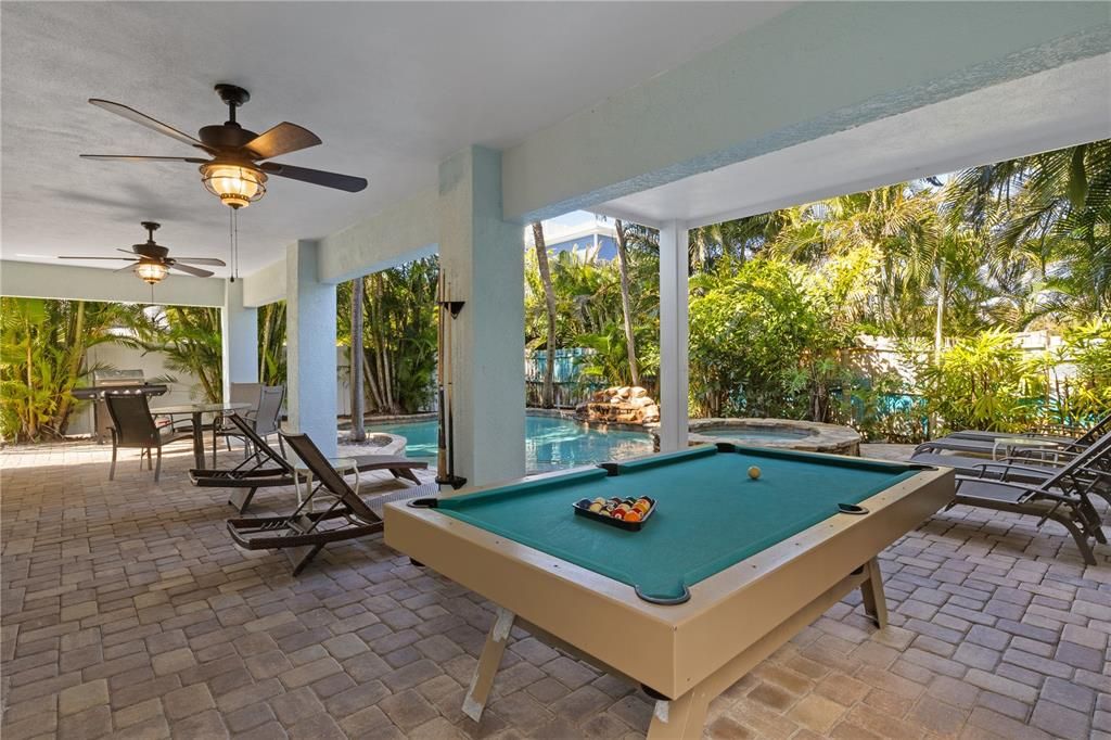 For Sale: $2,699,000 (6 beds, 4 baths, 2947 Square Feet)