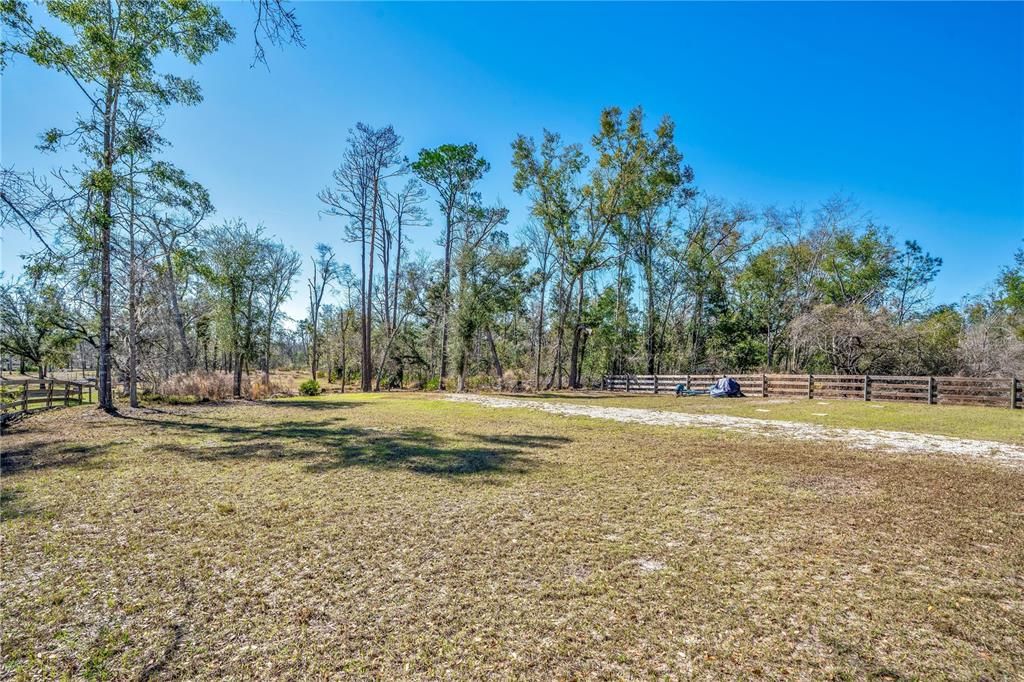 For Sale: $89,900 (1.07 acres)