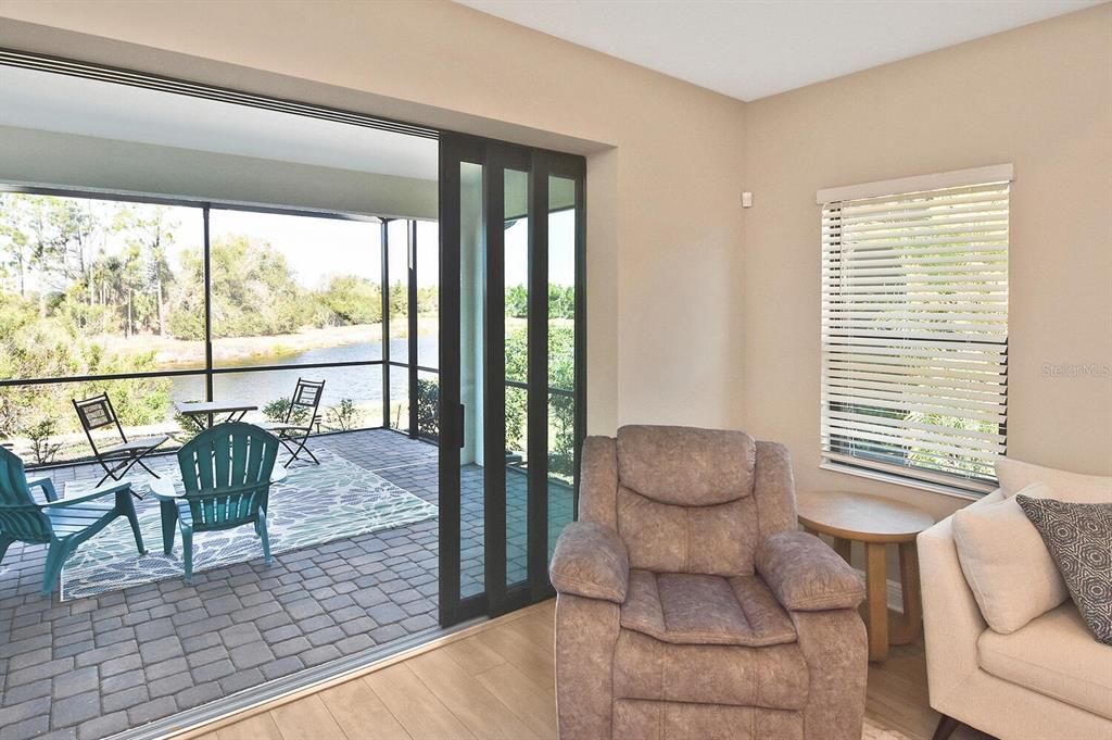 Под контрактом: $445,000 (2 спален, 2 ванн, 1632 Квадратных фут)