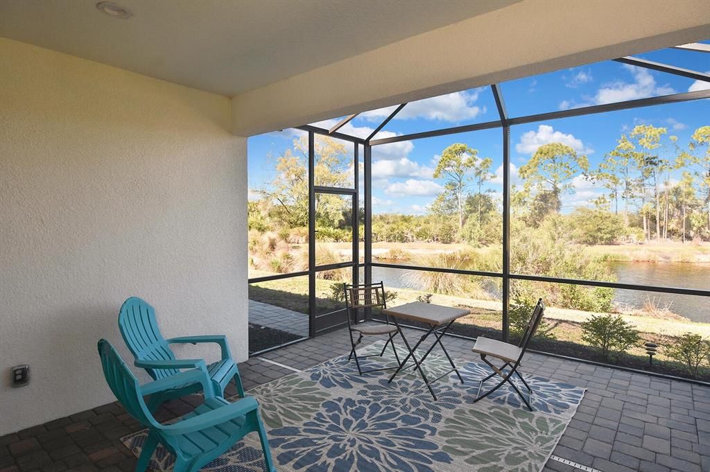 Под контрактом: $445,000 (2 спален, 2 ванн, 1632 Квадратных фут)