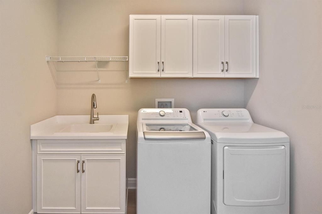 Под контрактом: $445,000 (2 спален, 2 ванн, 1632 Квадратных фут)