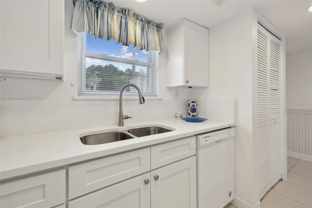 En Venta: $394,900 (2 camas, 2 baños, 1184 Pies cuadrados)