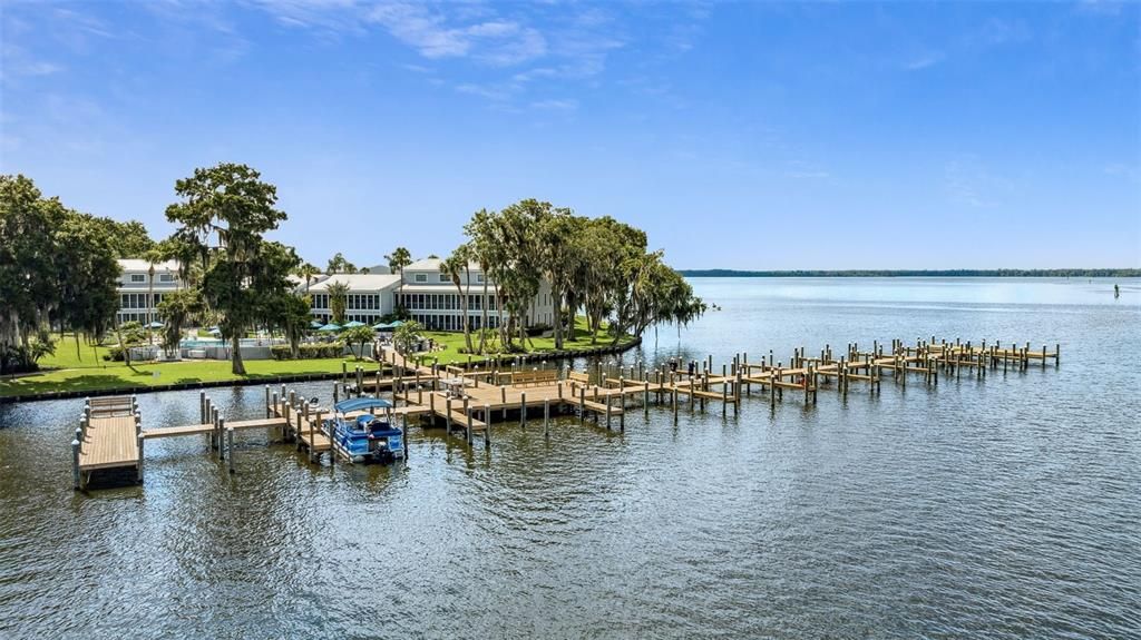 En Venta: $394,900 (2 camas, 2 baños, 1184 Pies cuadrados)