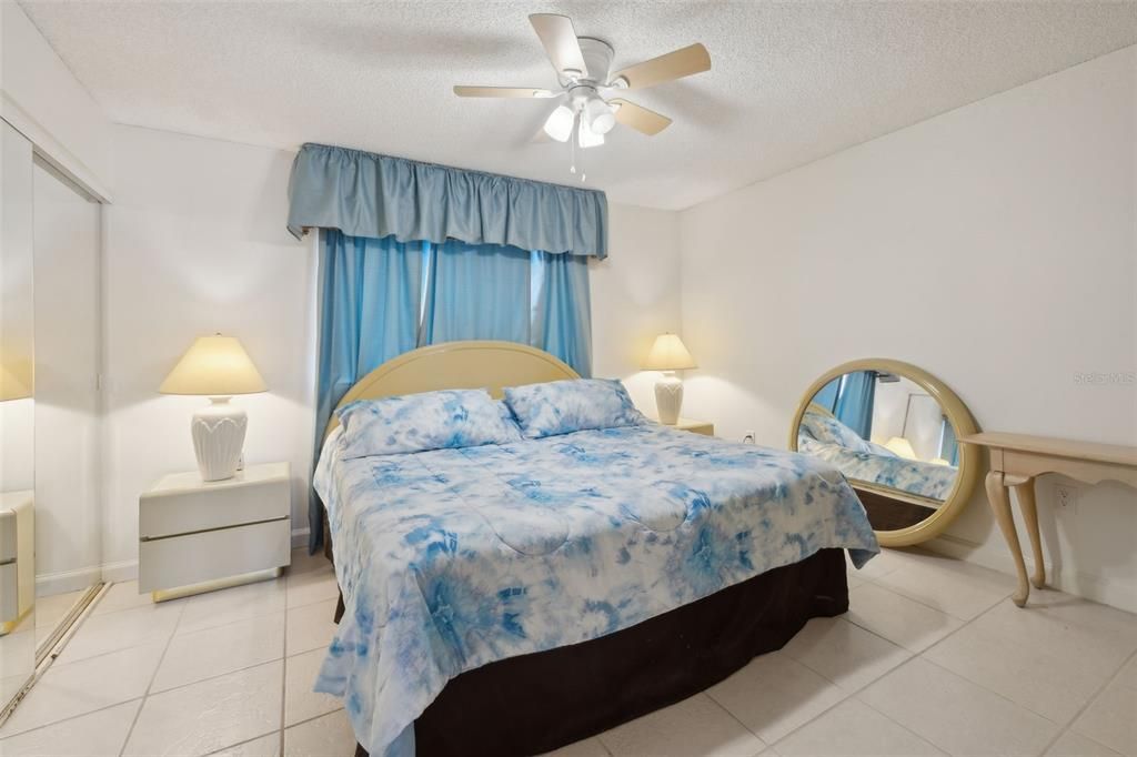 En Venta: $394,900 (2 camas, 2 baños, 1184 Pies cuadrados)