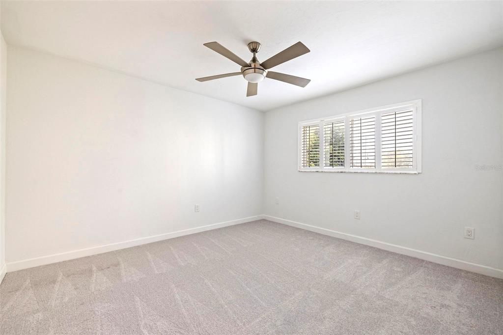Active With Contract: $184,000 (2 beds, 2 baths, 1145 Square Feet)