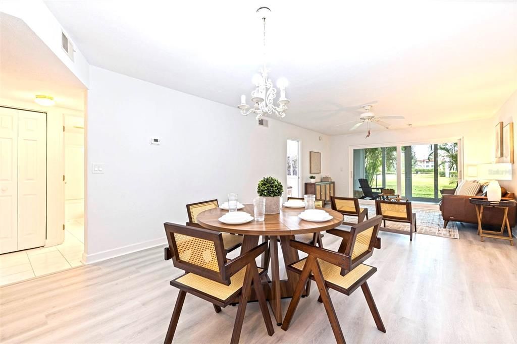Active With Contract: $184,000 (2 beds, 2 baths, 1145 Square Feet)