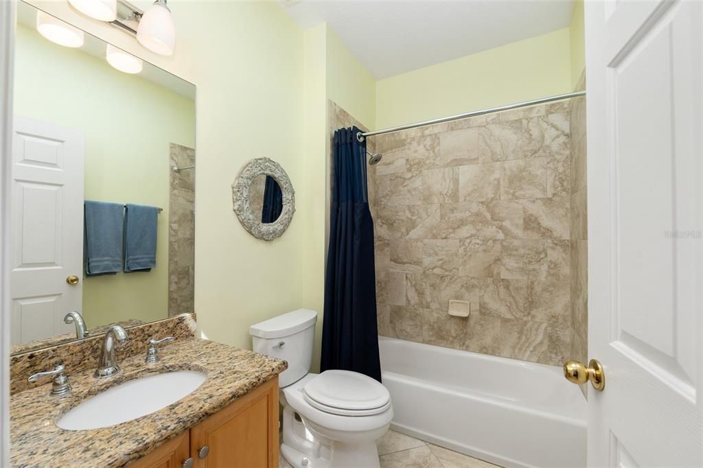 Под контрактом: $595,000 (4 спален, 3 ванн, 2487 Квадратных фут)