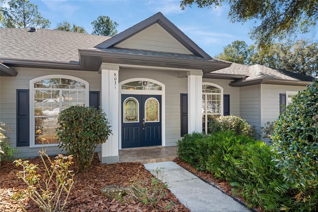 Под контрактом: $595,000 (4 спален, 3 ванн, 2487 Квадратных фут)