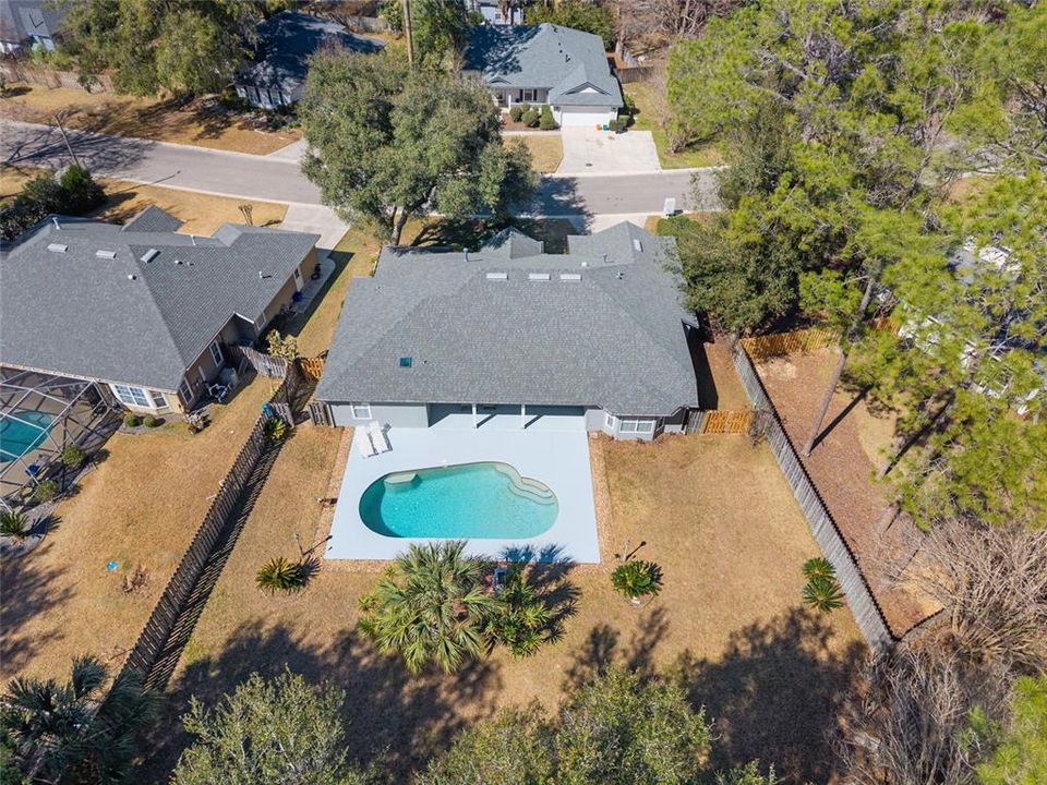 Под контрактом: $595,000 (4 спален, 3 ванн, 2487 Квадратных фут)