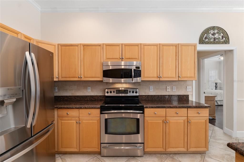 Под контрактом: $595,000 (4 спален, 3 ванн, 2487 Квадратных фут)