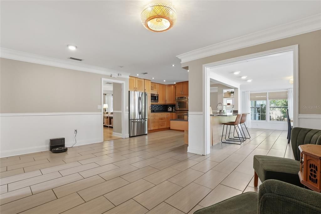 Activo con contrato: $475,000 (3 camas, 2 baños, 1964 Pies cuadrados)