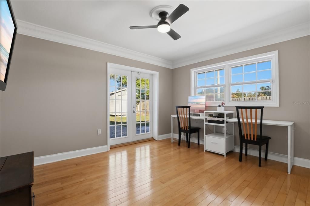 Activo con contrato: $475,000 (3 camas, 2 baños, 1964 Pies cuadrados)