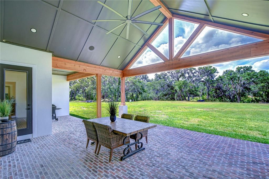 En Venta: $1,200,000 (3 camas, 3 baños, 3351 Pies cuadrados)