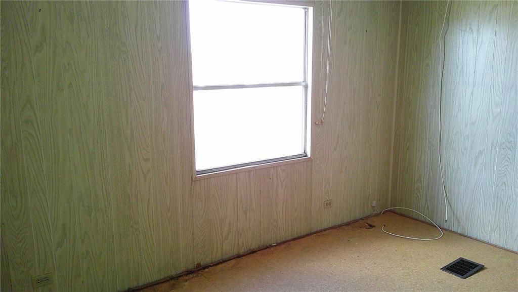 Active With Contract: $95,000 (2 beds, 2 baths, 1344 Square Feet)