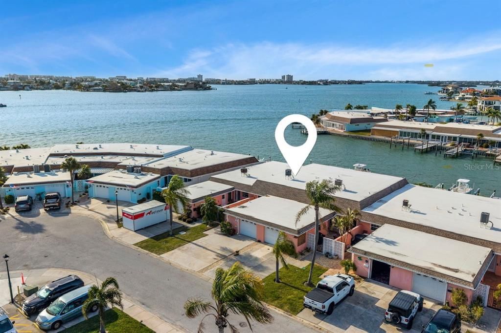 For Sale: $550,000 (2 beds, 2 baths, 1660 Square Feet)