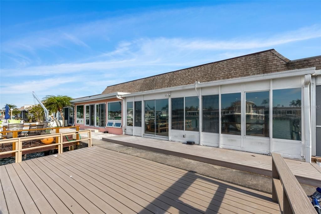 For Sale: $550,000 (2 beds, 2 baths, 1660 Square Feet)