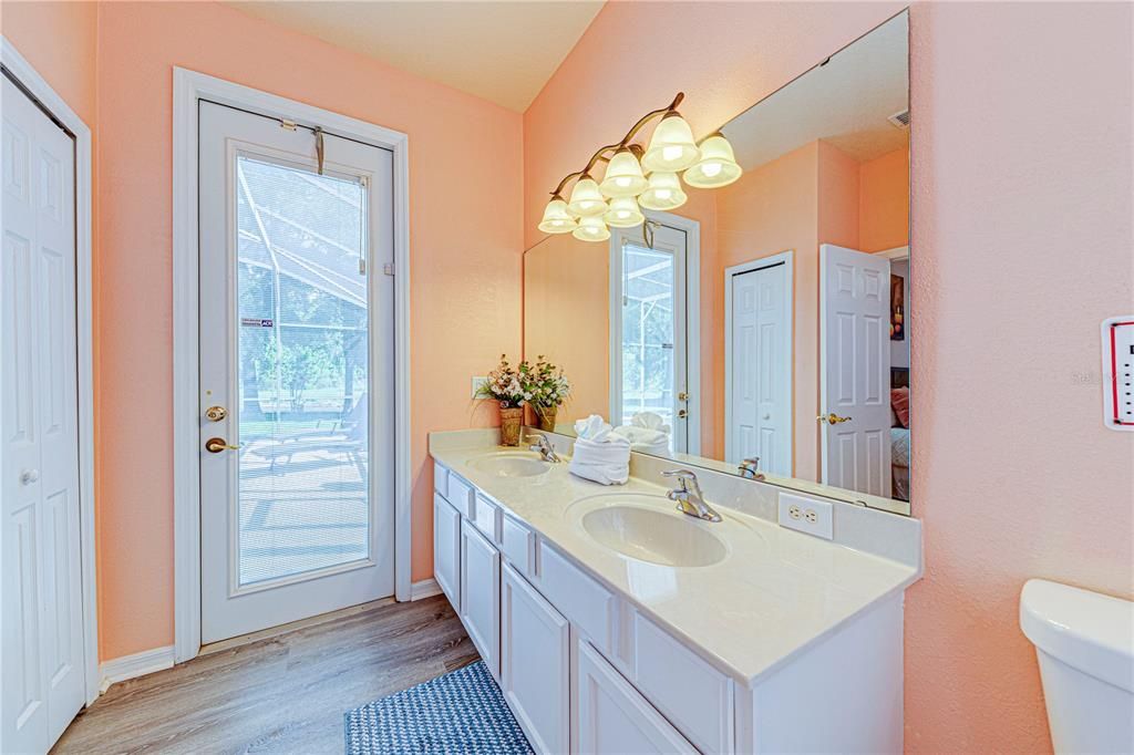 Active With Contract: $2,350 (4 beds, 3 baths, 1689 Square Feet)
