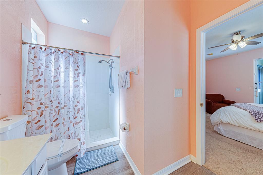 Active With Contract: $2,350 (4 beds, 3 baths, 1689 Square Feet)