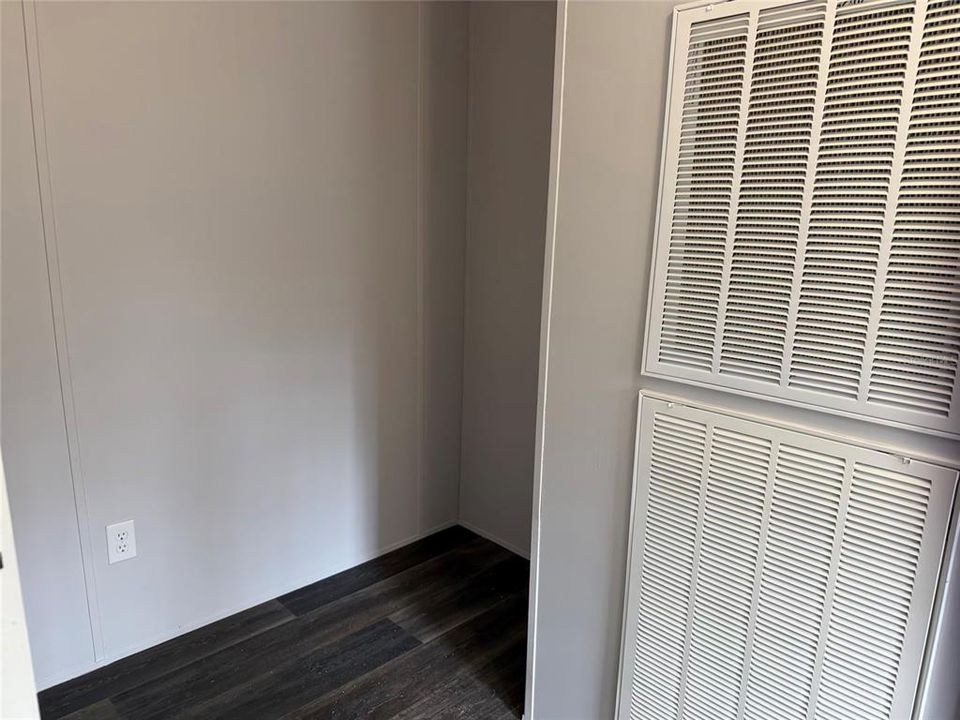 待售: $259,900 (3 贝兹, 2 浴室, 1680 平方英尺)