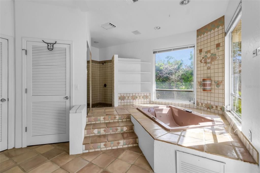 En Venta: $6,990,000 (4 camas, 3 baños, 5450 Pies cuadrados)