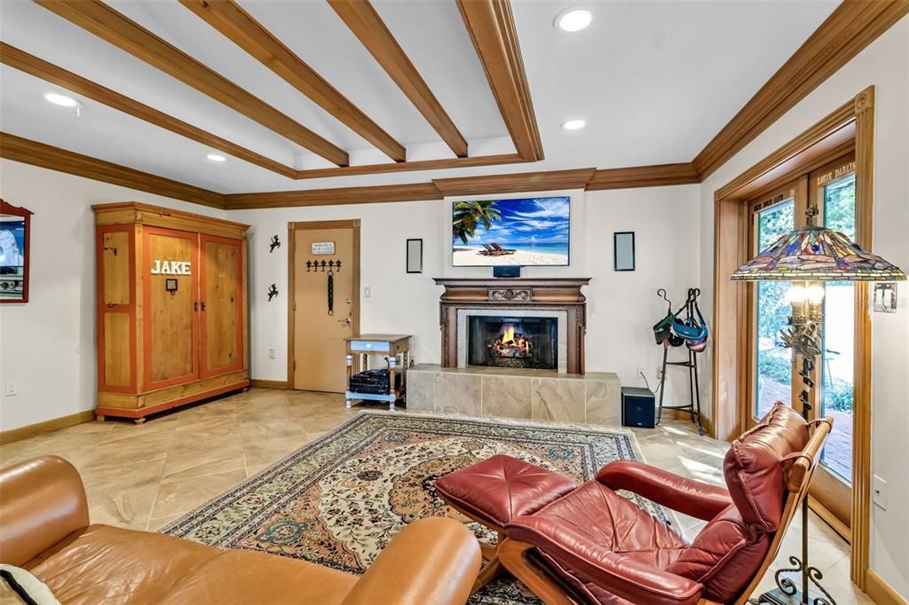 En Venta: $6,990,000 (4 camas, 3 baños, 5450 Pies cuadrados)