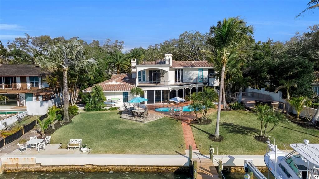 En Venta: $6,990,000 (4 camas, 3 baños, 5450 Pies cuadrados)