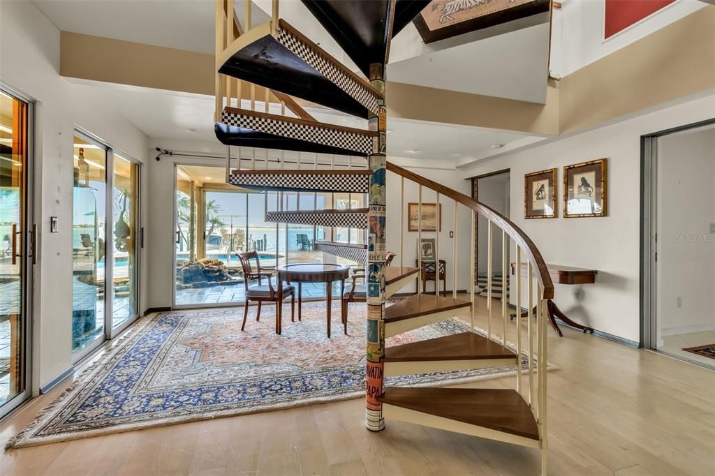 En Venta: $6,990,000 (4 camas, 3 baños, 5450 Pies cuadrados)