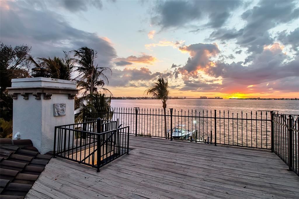 En Venta: $6,990,000 (4 camas, 3 baños, 5450 Pies cuadrados)