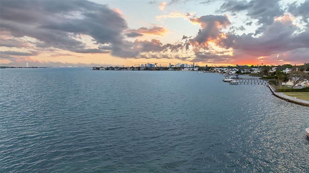 En Venta: $6,990,000 (4 camas, 3 baños, 5450 Pies cuadrados)