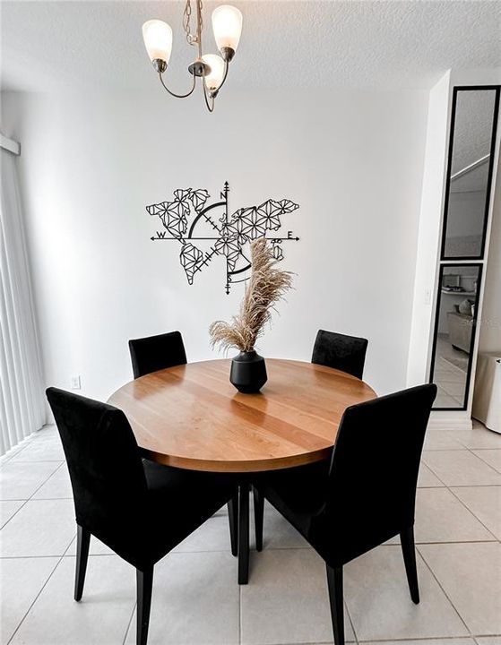 For Rent: $2,600 (3 beds, 2 baths, 1438 Square Feet)