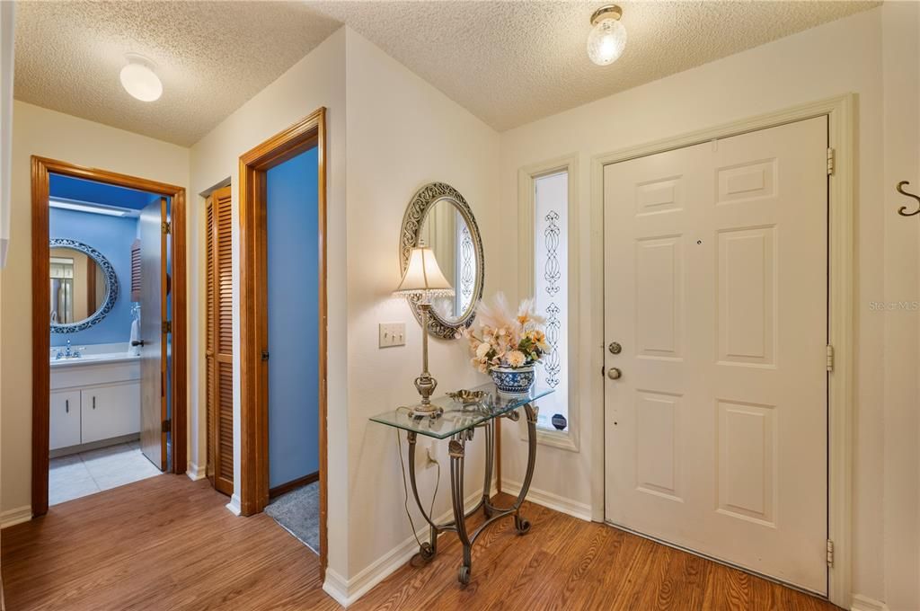 Activo con contrato: $185,000 (2 camas, 2 baños, 1620 Pies cuadrados)