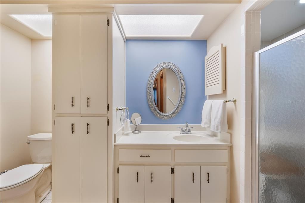 Activo con contrato: $185,000 (2 camas, 2 baños, 1620 Pies cuadrados)