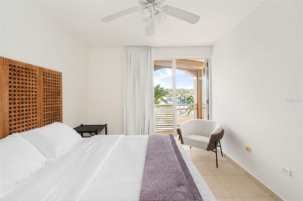 For Sale: $1,495,000 (4 beds, 3 baths, 3000 Square Feet)