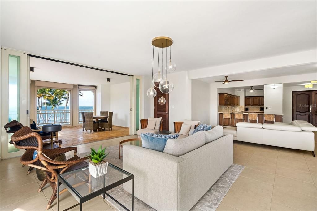 For Sale: $1,495,000 (4 beds, 3 baths, 3000 Square Feet)