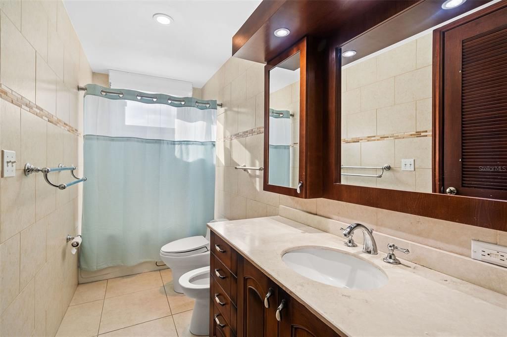 For Sale: $1,495,000 (4 beds, 3 baths, 3000 Square Feet)